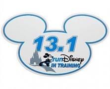 In Training runDisney 13.1 Mickey Mouse Magnet