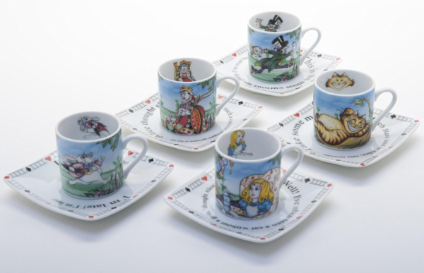 alice in wonderland tea set