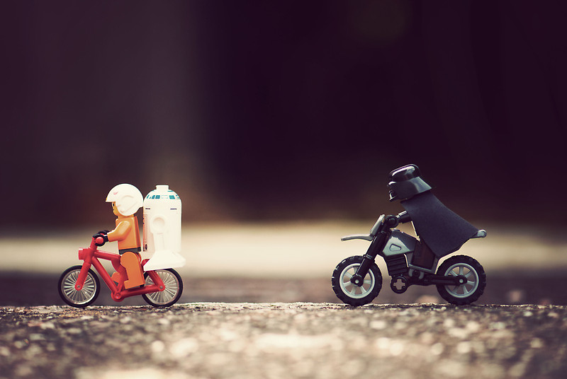 luke and darth on bikes print