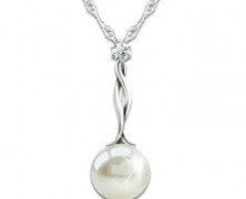 Disney Princess Pearl and Diamond Pendant Necklace