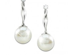 Disney Magic Diamond and Pearl Earrings