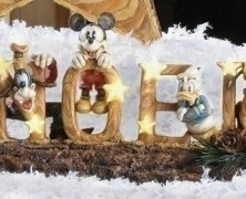 Disney Noel Table Topper
