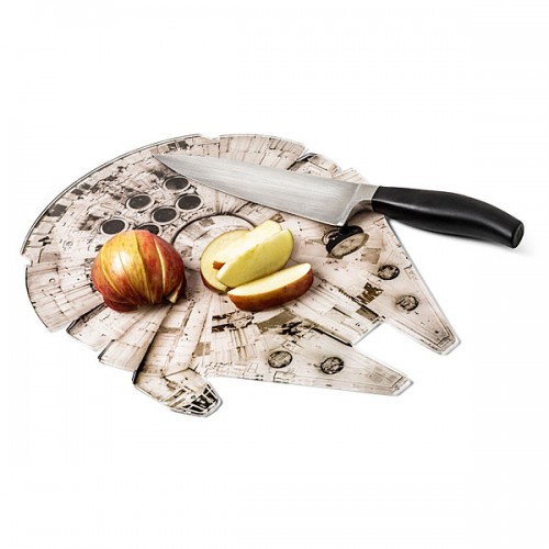 millennium_falcon_chopping_board